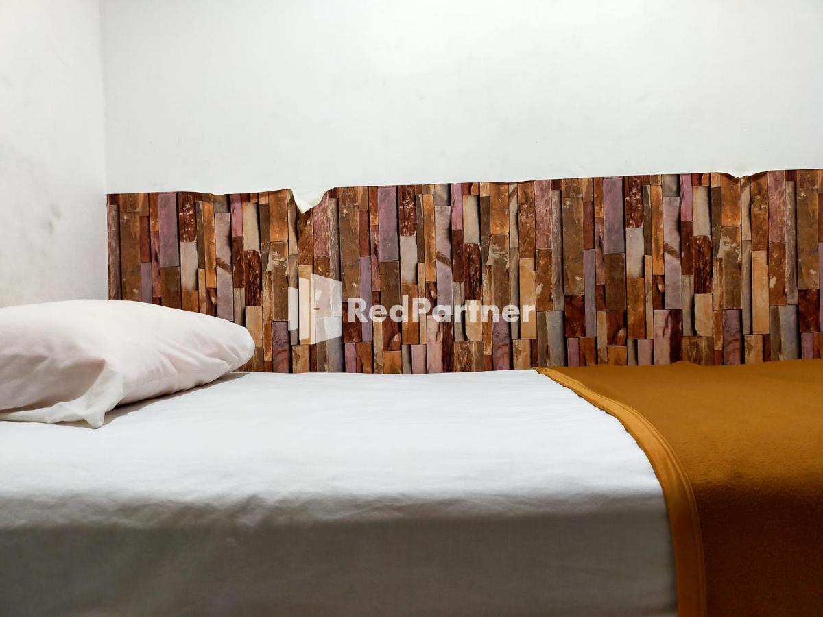 Hotel Ayu Lestari Ternate Redpartner المظهر الخارجي الصورة