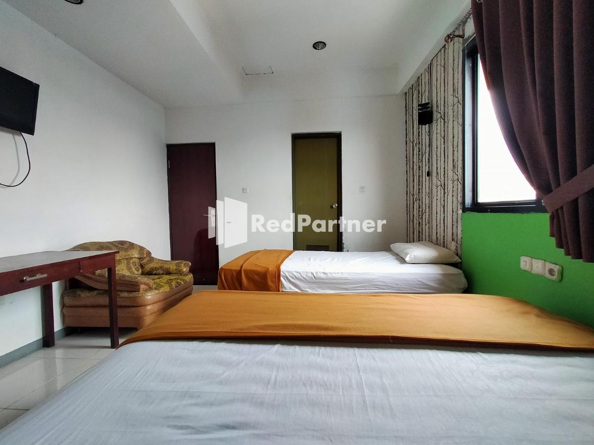 Hotel Ayu Lestari Ternate Redpartner المظهر الخارجي الصورة